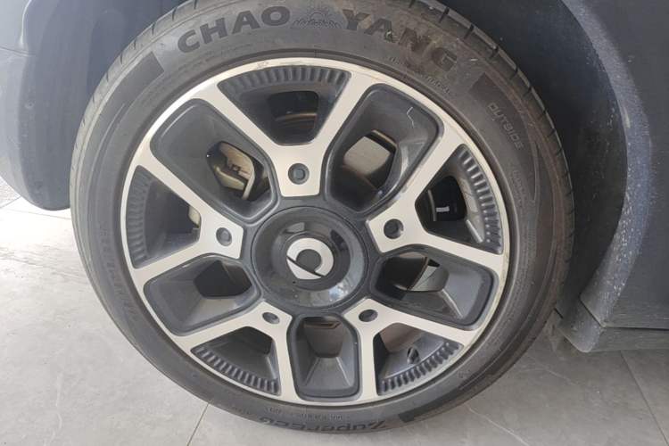 Used smart #1 2022 Pulse Heartbeat Edition Right Rear Wheel Hub