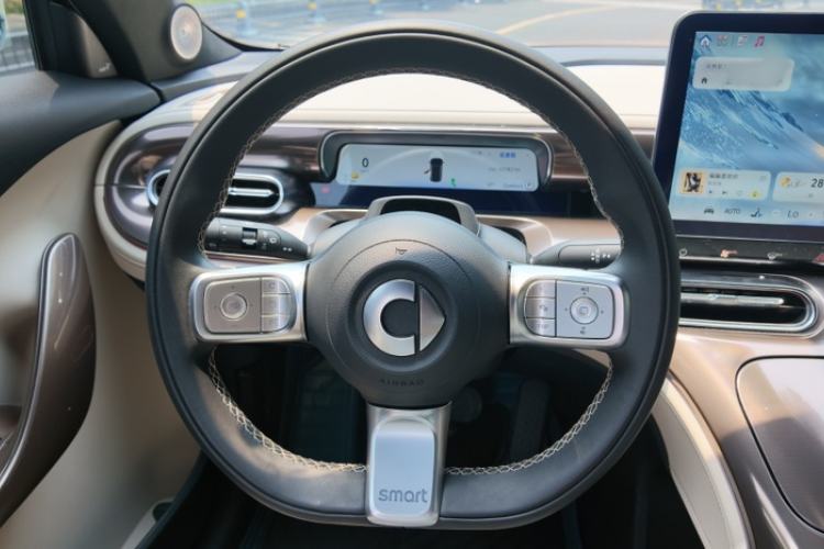 Used smart #1 2022 Premium Edition Interior 4