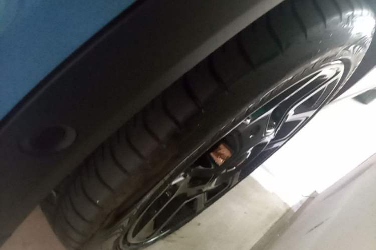 Used smart #1 2022 Pulse Heartbeat Edition Left Front Wheel Hub