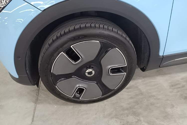 Used smart #1 2022 Premium Edition Left Front Wheel Hub