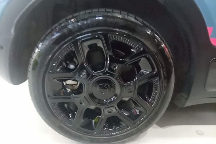 Used smart #1 2022 Pulse Heartbeat Edition Right Rear Wheel Hub