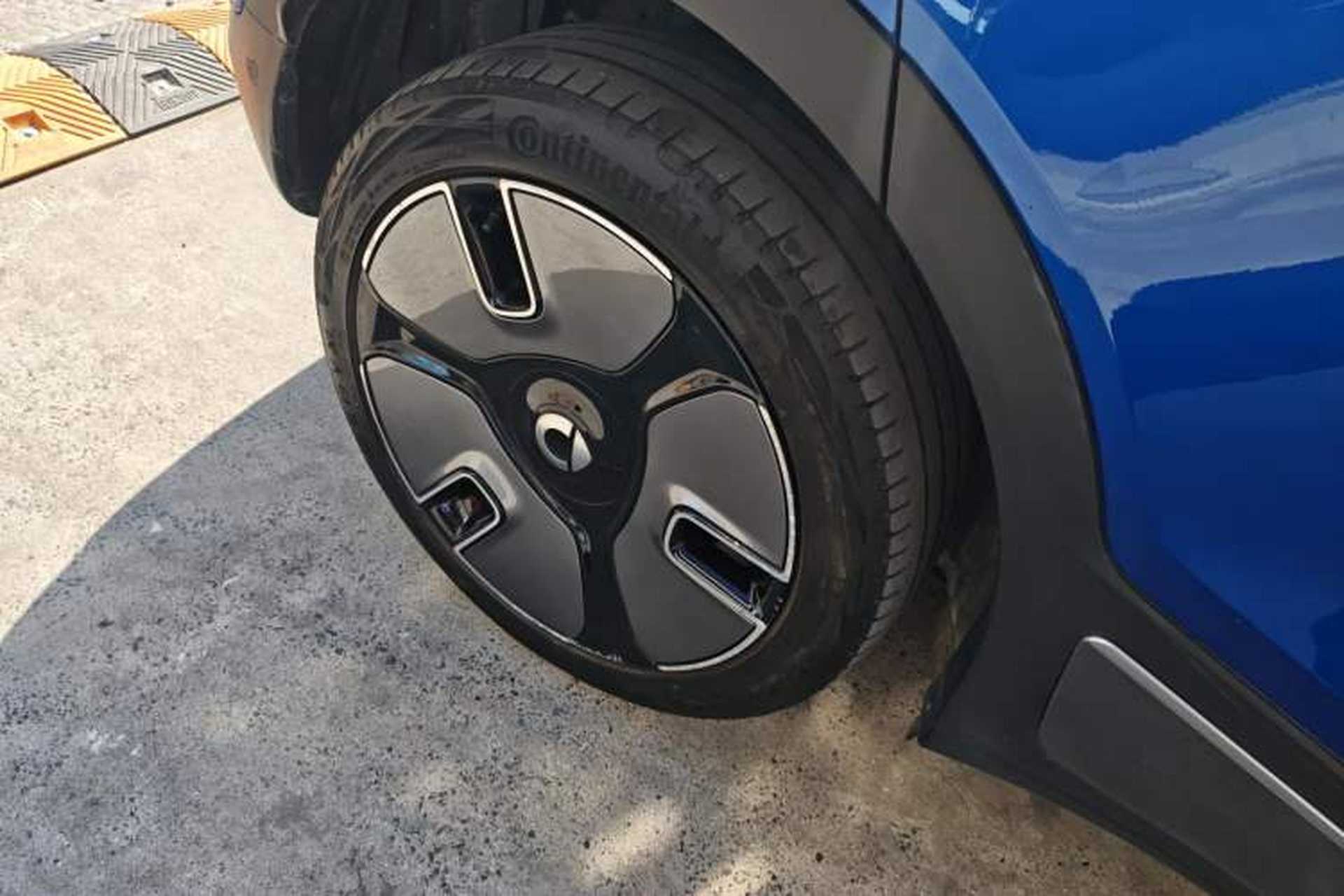 Used smart #1 2022 Premium Edition Right Rear Wheel Hub