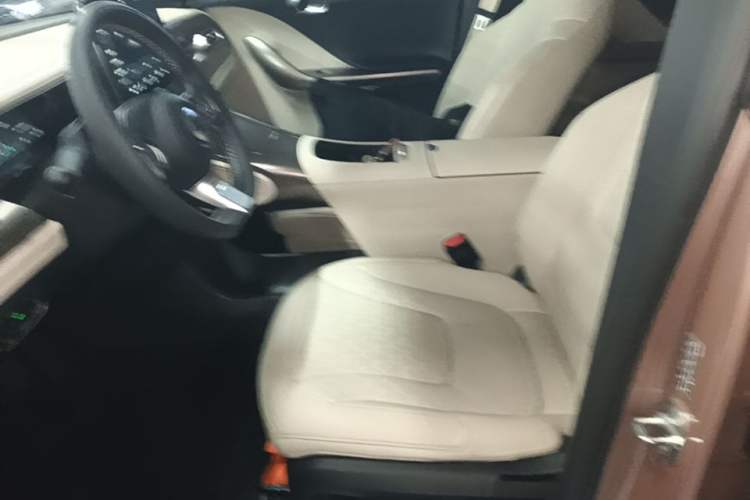 Used smart #1 2022 Premium Edition Left Front Seat