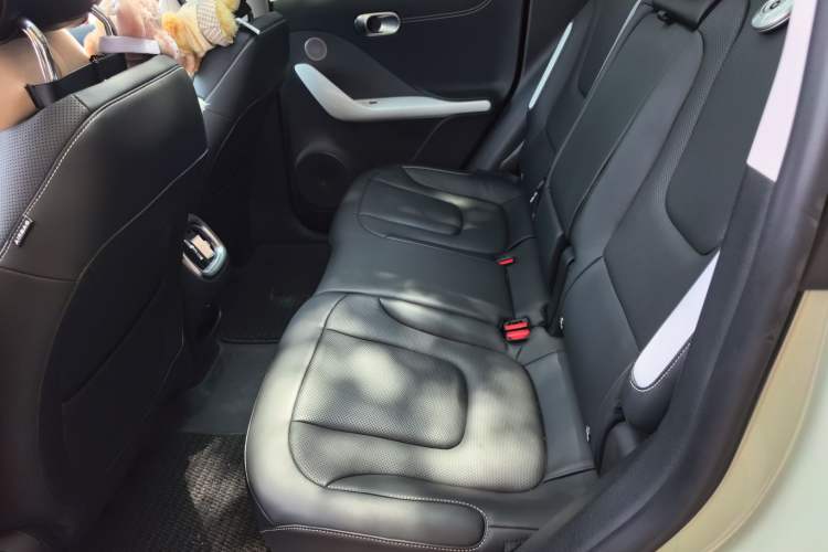 Used smart #1 2022 Pulse Heartbeat Edition Left Rear Seat