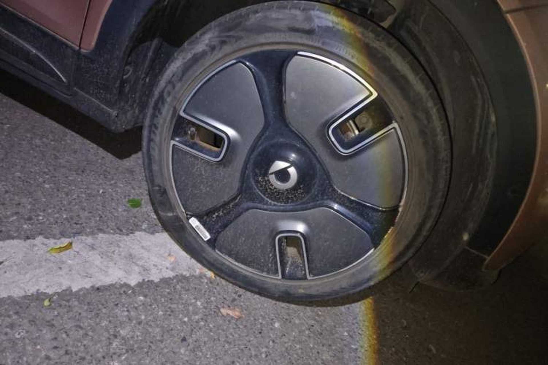 Used smart #1 2022 Premium Edition Right Front Wheel Hub