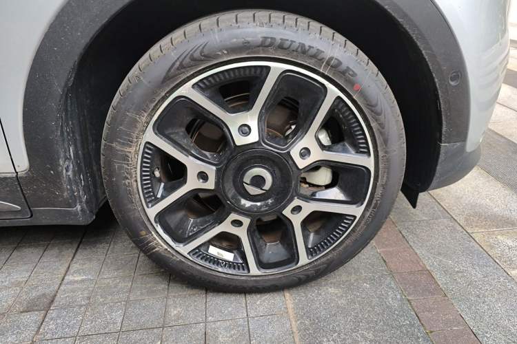 Used smart #1 2022 Pulse Heartbeat Edition Right Front Wheel Hub