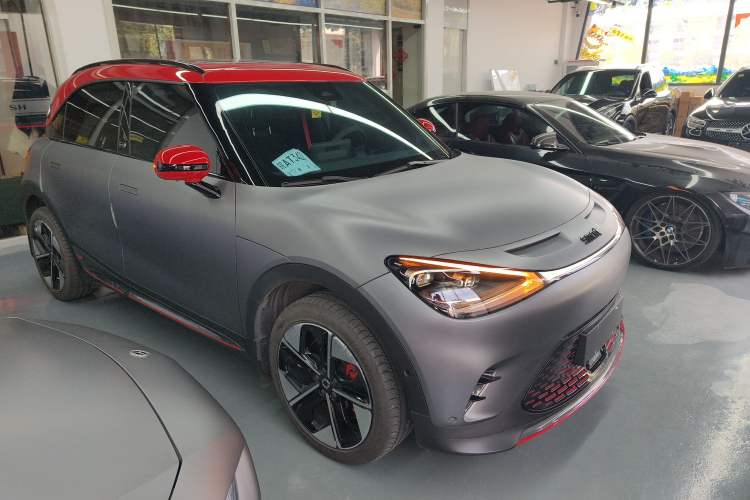 Used smart #1 2022 BRABUS Performance Edition Front Right 45 Deg