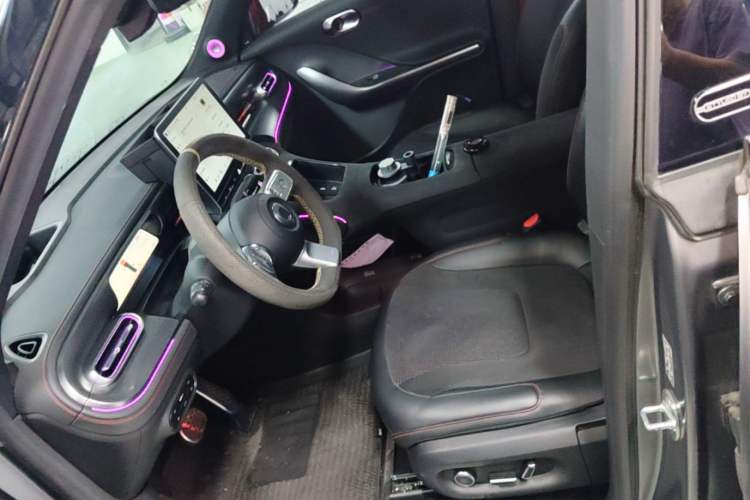 Used smart #1 2022 BRABUS Performance Edition Left Front Seat