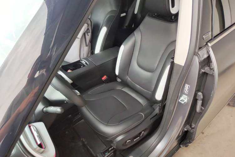 Used smart #1 2022 Premium Edition Left Front Seat