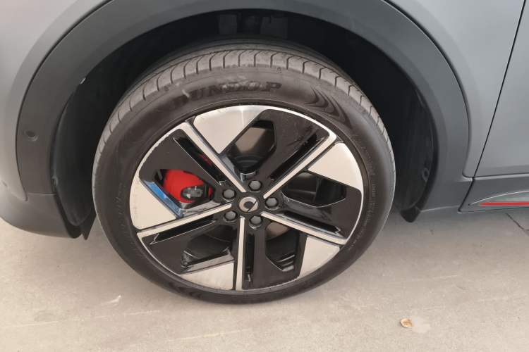 Used smart #1 2022 BRABUS Performance Edition Left Front Wheel Hub