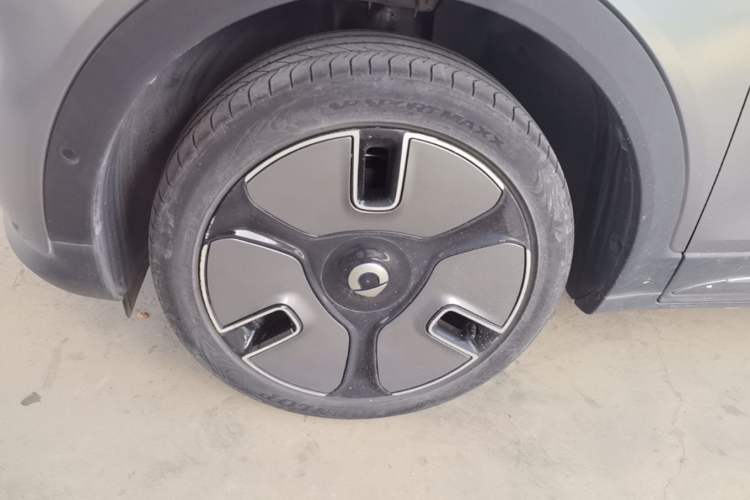 Used smart #1 2022 Premium Edition Left Front Wheel Hub