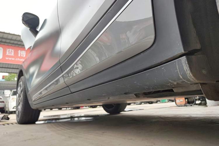 Used smart #1 2022 Premium Edition Left Side Sill