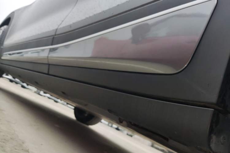 Used smart #1 2022 Premium Edition Left Side Sill