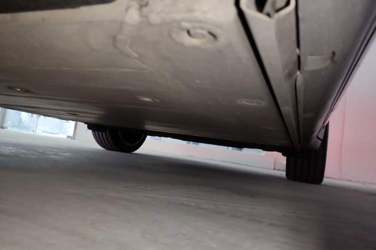 Used smart #1 2022 Premium Edition Left Side Sill
