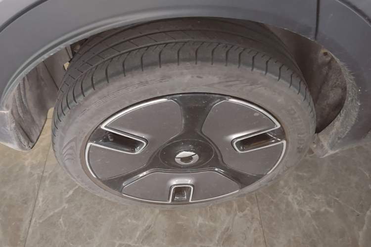 Used smart #1 2022 Premium Edition Right Rear Wheel Hub