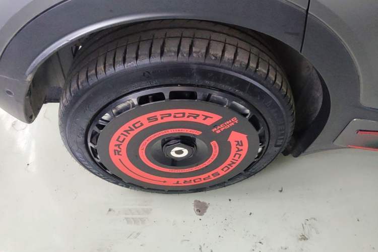 Used smart #1 2022 BRABUS Performance Edition Right Rear Wheel Hub