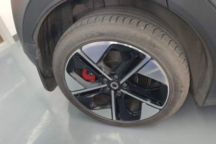 Used smart #1 2022 BRABUS Performance Edition Right Rear Wheel Hub