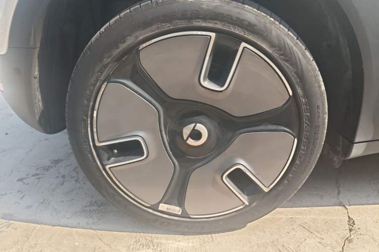 Used smart #1 2022 Premium Edition Right Rear Wheel Hub