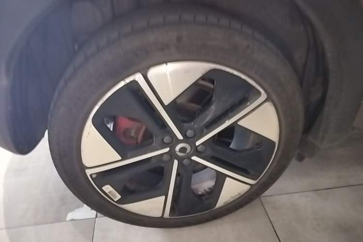 Used smart #1 2022 BRABUS Performance Edition Right Rear Wheel Hub