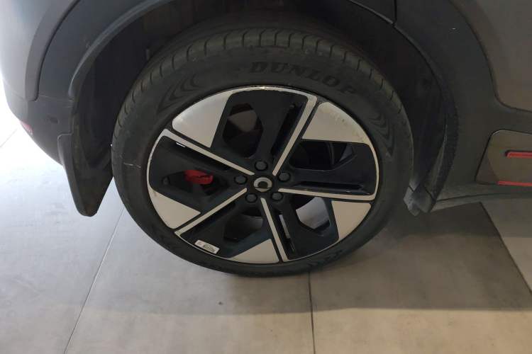 Used smart #1 2022 BRABUS Performance Edition Right Rear Wheel Hub