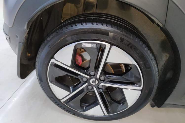 Used smart #1 2022 BRABUS Performance Edition Right Rear Wheel Hub