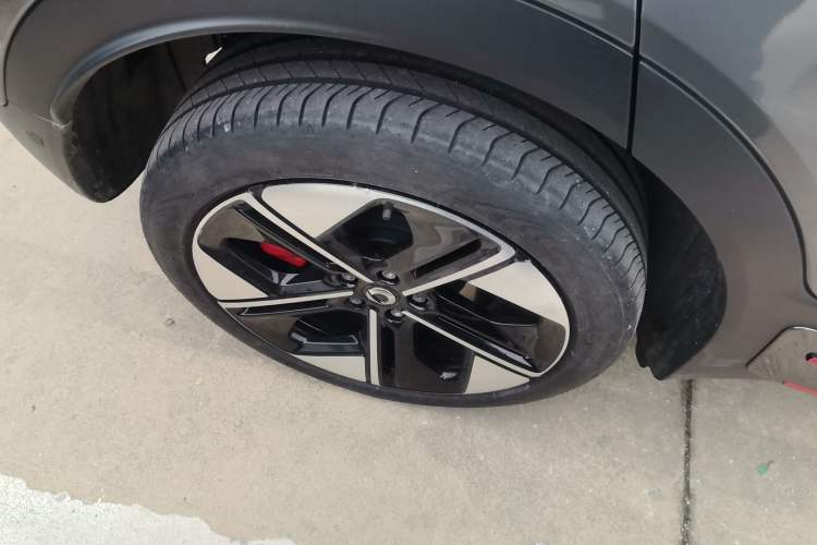 Used smart #1 2022 BRABUS Performance Edition Right Rear Wheel Hub