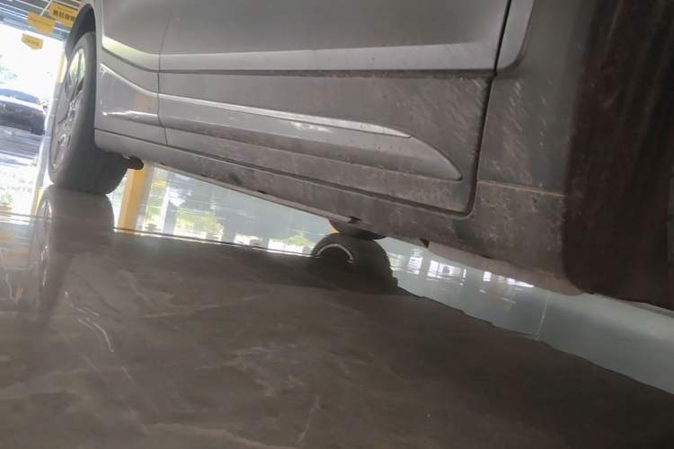 Used smart #1 2022 Premium Edition Right Side Sill