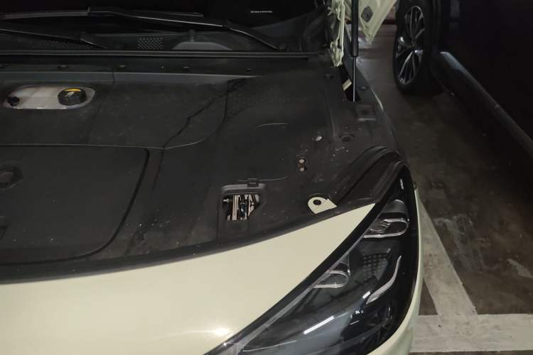 Used smart #1 2022 Premium Edition Engine Bay Left