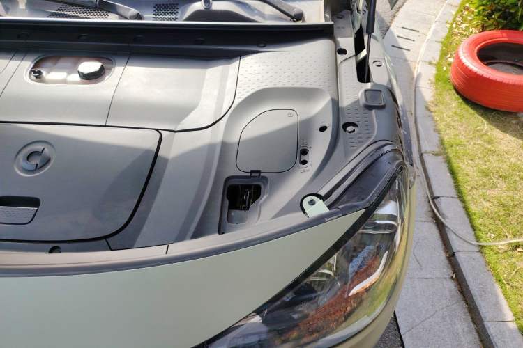 Used smart #1 2022 Premium Edition Engine Bay Left