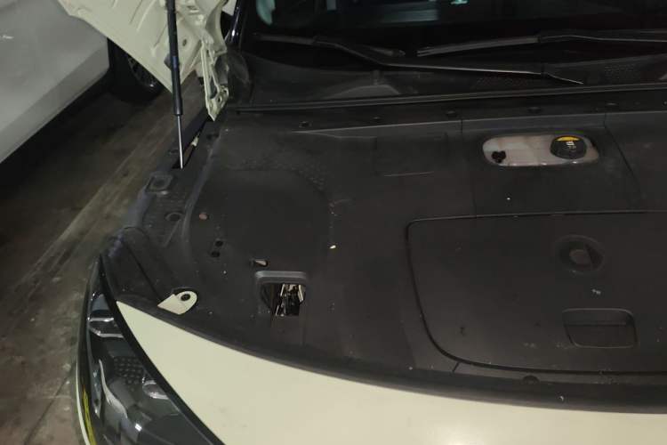Used smart #1 2022 Premium Edition Engine Bay Right