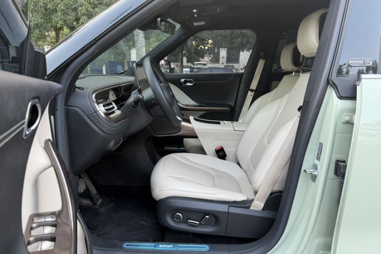 Used smart #1 2022 Pulse Heartbeat Edition Left Front Seat
