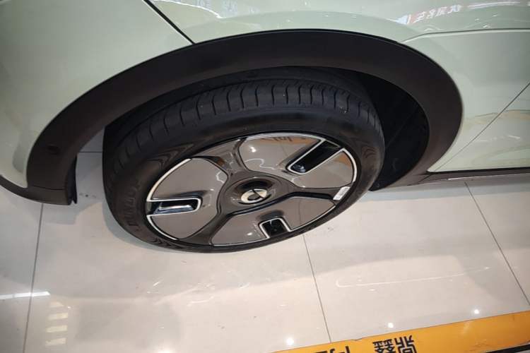 Used smart #1 2022 Premium Edition Left Front Wheel Hub