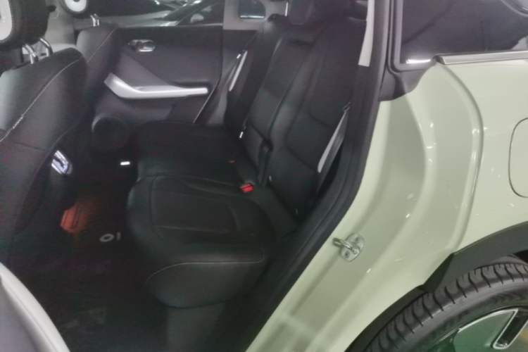 Used smart #1 2022 Premium Edition Left Rear Seat
