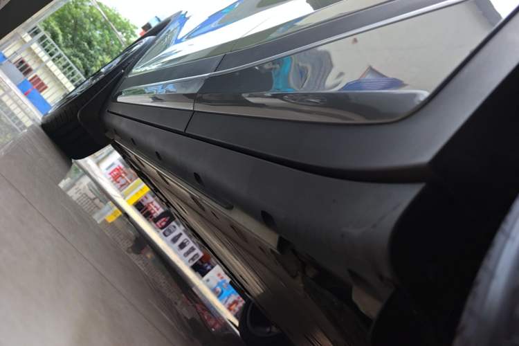 Used smart #1 2022 Premium Edition Left Side Sill