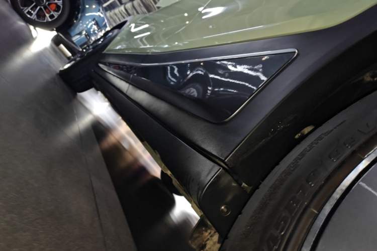 Used smart #1 2022 Premium Edition Left Side Sill