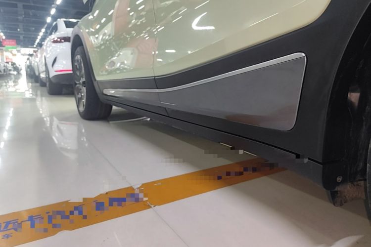 Used smart #1 2022 Premium Edition Left Side Sill