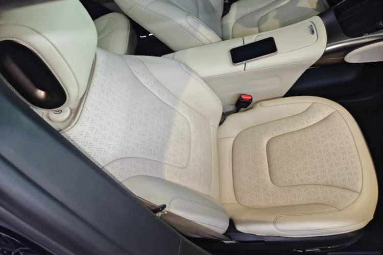 Used smart #1 2022 Premium Edition Right Front Seat