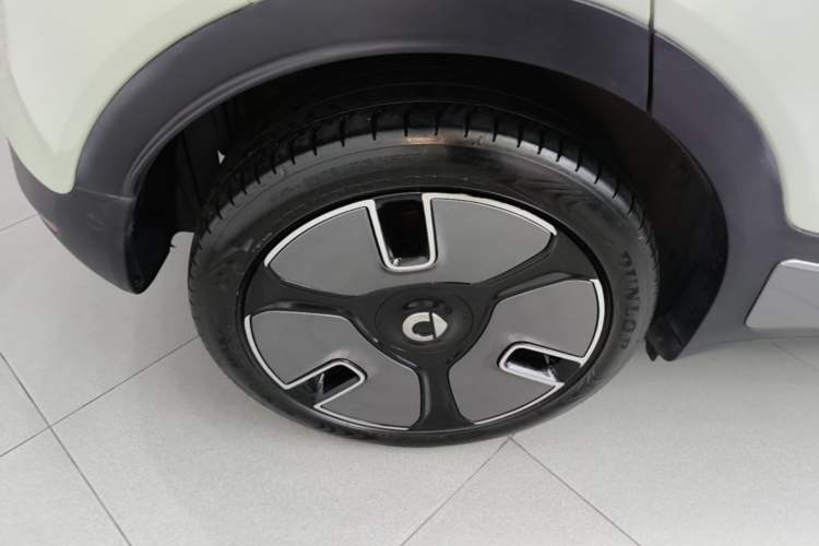 Used smart #1 2022 Premium Edition Right Rear Wheel Hub