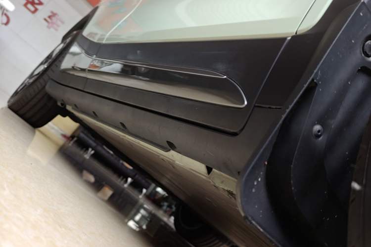 Used smart #1 2022 Premium Edition Right Side Sill