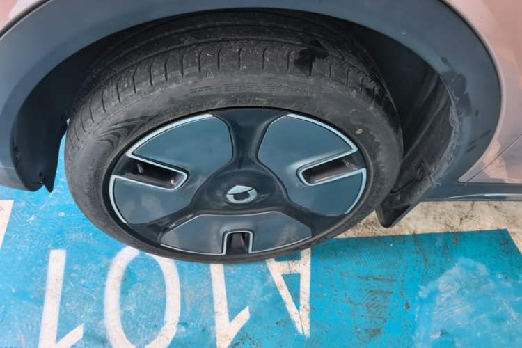 Used smart #1 2022 Premium Edition Left Front Wheel Hub