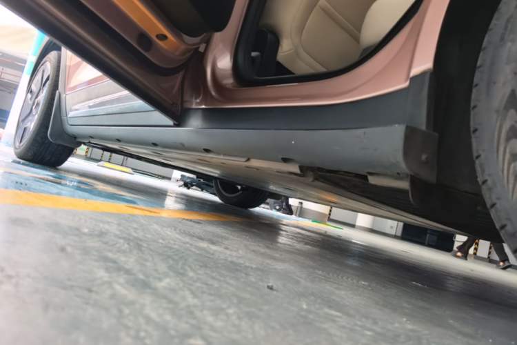Used smart #1 2022 Premium Edition Left Side Sill