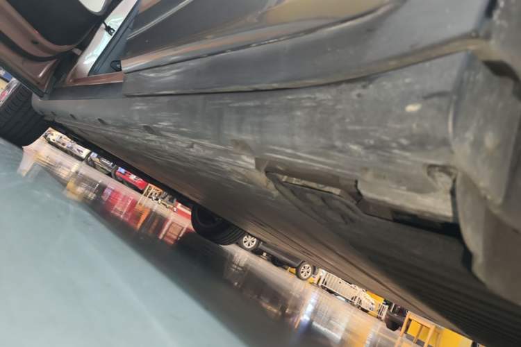 Used smart #1 2022 Premium Edition Left Side Sill