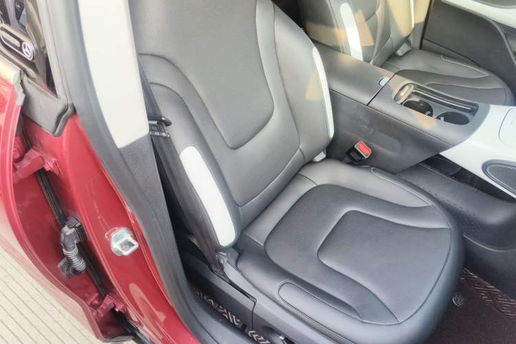 Used smart #1 2022 Pulse Heartbeat Edition Right Front Seat