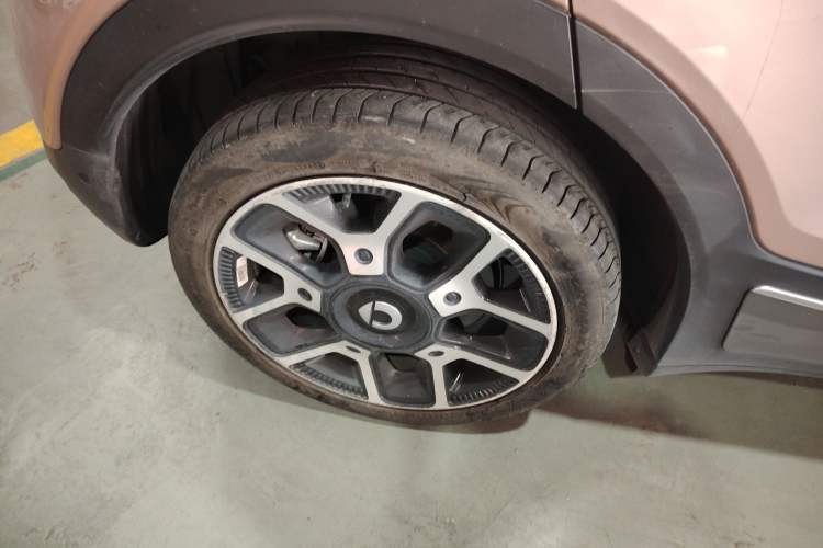 Used smart #1 2022 Pulse Heartbeat Edition Right Rear Wheel Hub