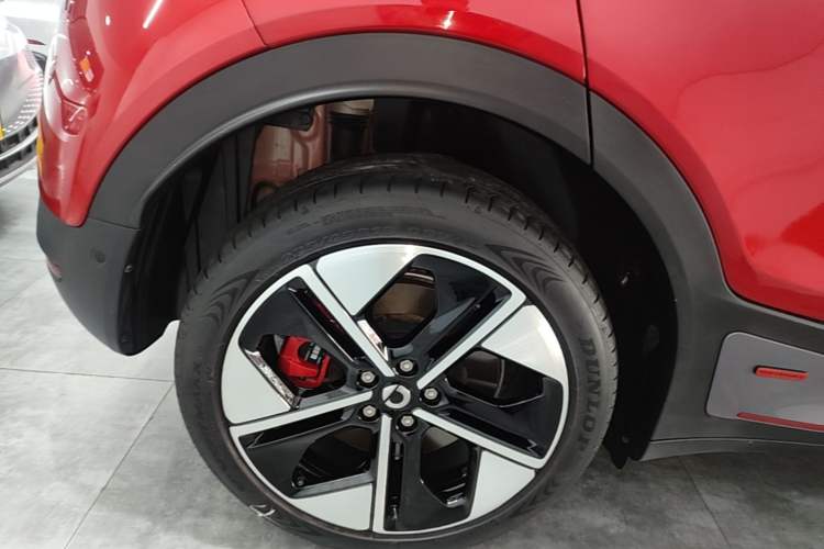 Used smart #1 2022 BRABUS Performance Edition Right Rear Wheel Hub