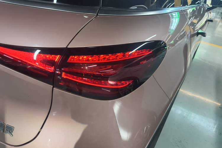 Used smart #1 2022 Premium Edition Right Rear Taillight
