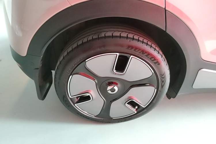 Used smart #1 2022 Premium Edition Right Rear Wheel Hub