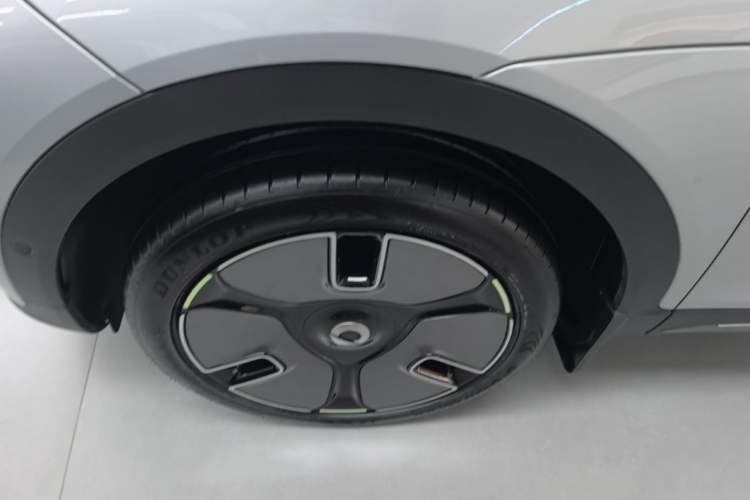 Used smart #1 2022 Premium Edition Left Front Wheel Hub