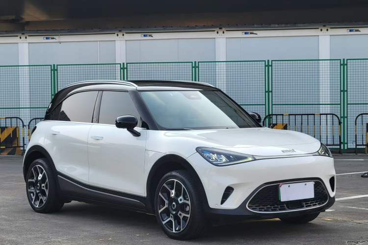 Used smart #1 2022 Pulse Heartbeat Edition Front Right 45 Deg