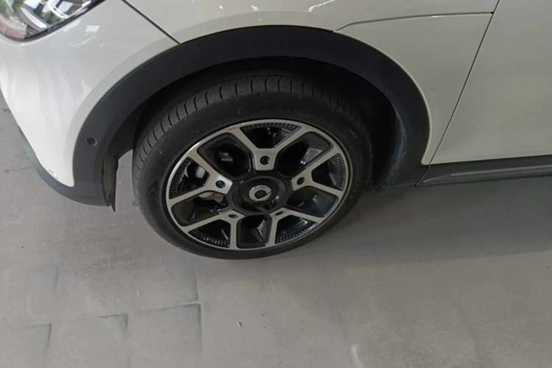 Used smart #1 2022 Pulse Heartbeat Edition Left Front Wheel Hub